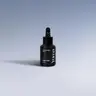 Μαύρο μπουκάλι Car Diffuser Refill της YUMA με σταγονόμετρο και το άρωμα Fresh Linen.