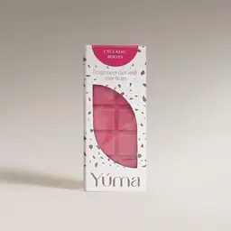 Ροζ wax melts Cycladic Roots της YUMA σε λευκή συσκευασία με καφέ λεπτομέρειες και άνοιγμα.