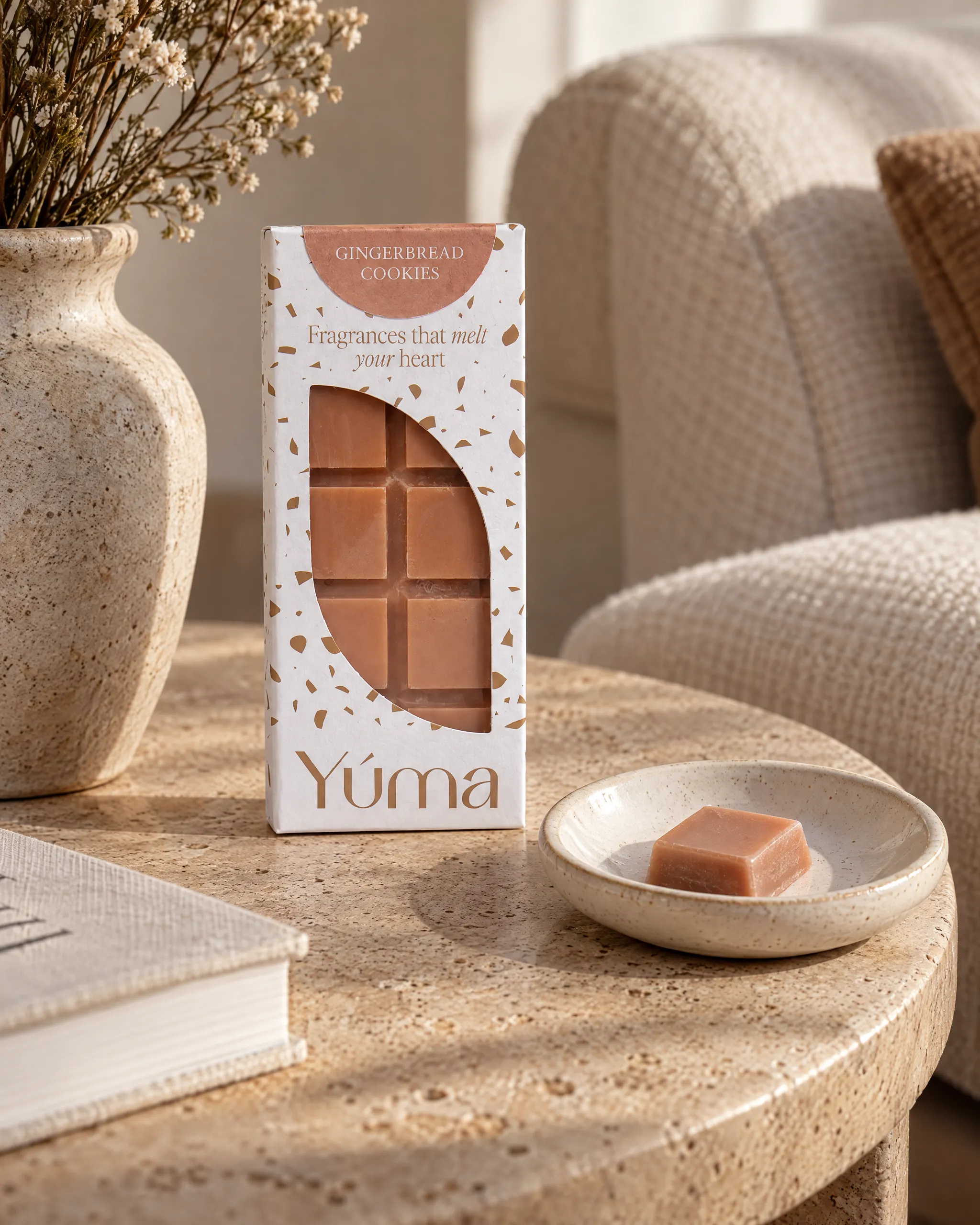 Gingerbread Cookies Snap Bar της Yúma σε οικιακό περιβάλλον.